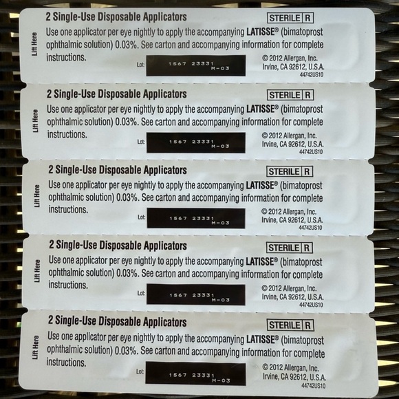 NEW SEALED 2 SINGLE USE DISPOSABLE APPLICATORS 2-35 PACK 70 BRUSHES IN TOTAL - Picture 3 of 5